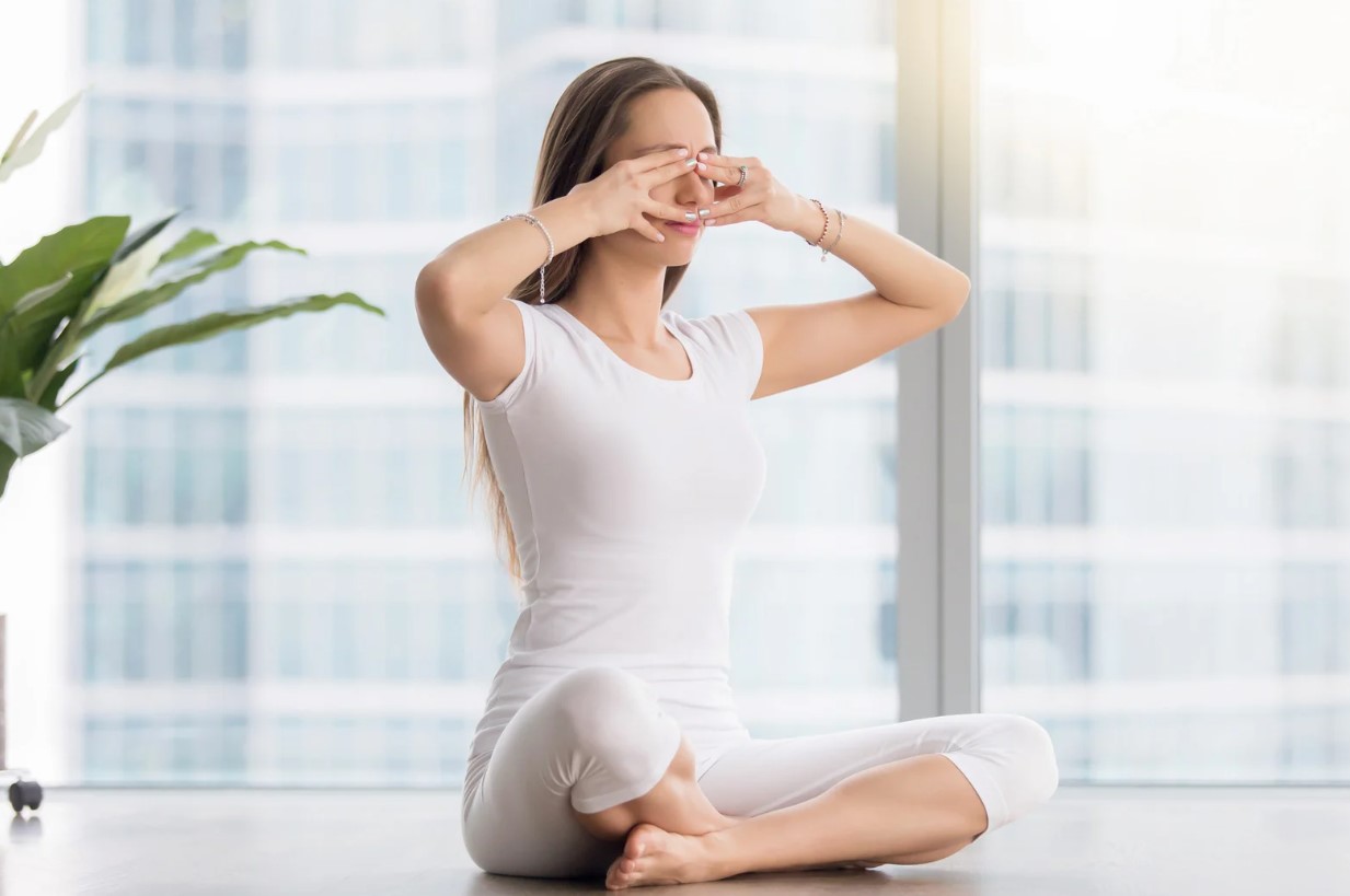 bhramari-pranayama-the-humming-bee-breath
